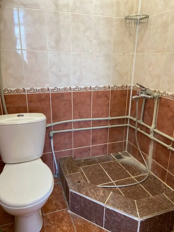 Трёхместный номер улучшенный — Гостиный домик, фото 3 из 4