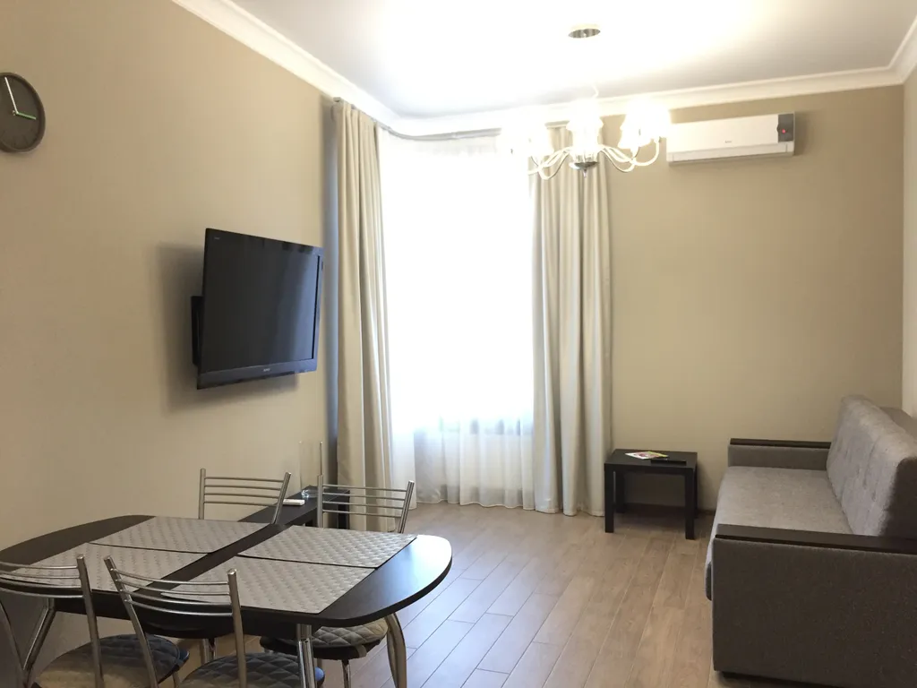 Апартаменты однокомнатные на улице Шевченко, 55 м², Геленджик — фото 9