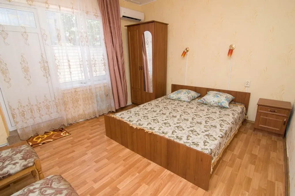 4-комнатный Дом