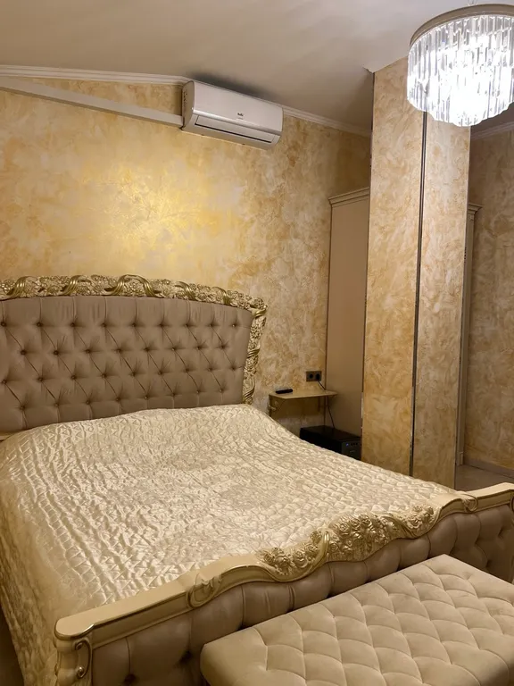 Двухместный номер с 1 кроватью №2 Золотая комната