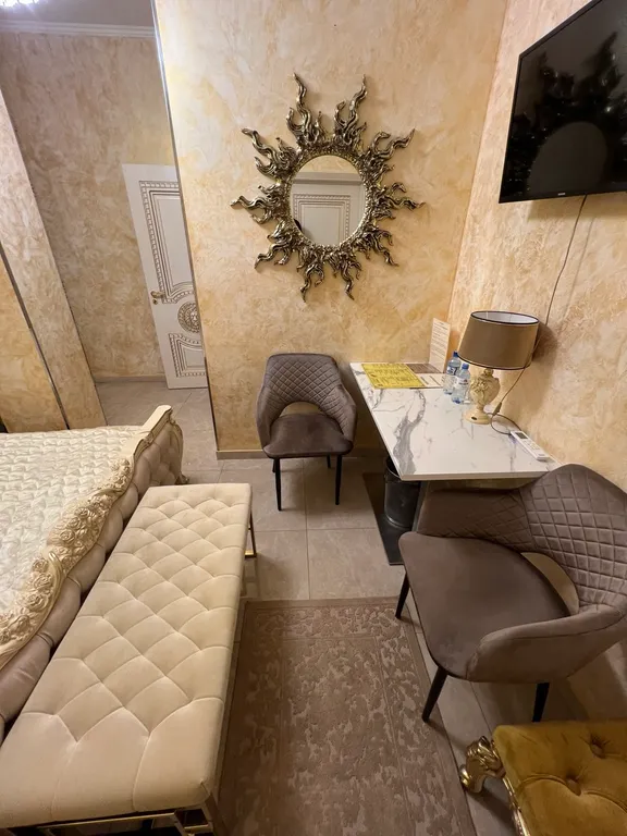 Двухместный номер с 1 кроватью №2 Золотая комната