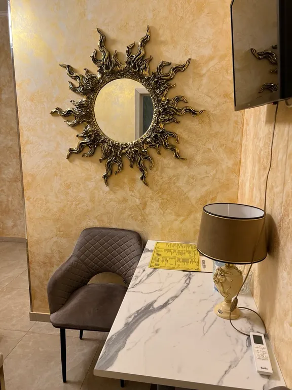 Двухместный номер с 1 кроватью №2 Золотая комната