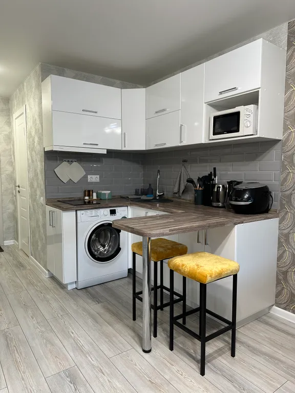 Квартира однокомнатная на проспекте Красного Знамени, 24 м², Владивосток — кухня, фото 2