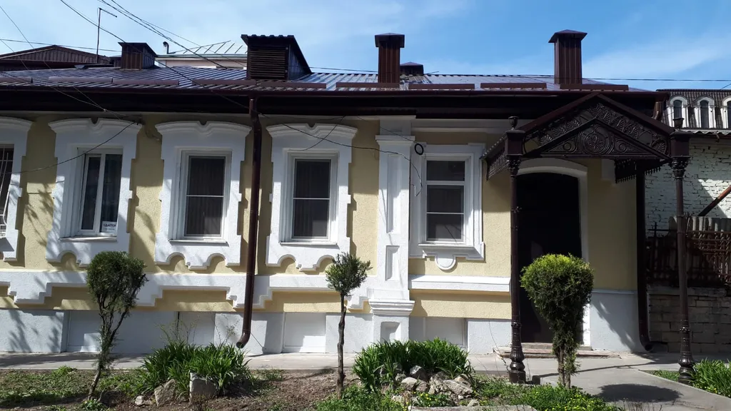 Центр Курортной зоны, рядом парк Цветник и домик Лермонтова