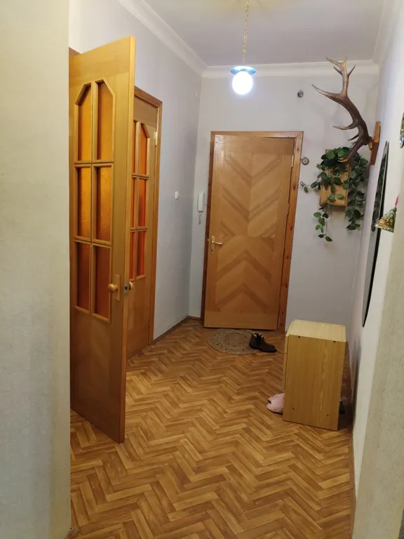 Апартаменты двухкомнатные на проспекте Октябрьском, 70 м², Псков — фото 24