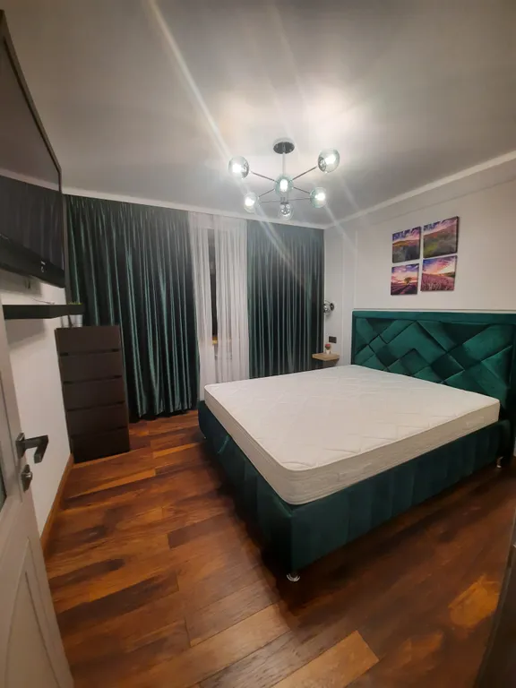 Квартира двухкомнатная на улице Еськова, 50 м², Кисловодск — спальня, фото 4