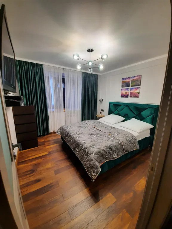 Квартира двухкомнатная на улице Еськова, 50 м², Кисловодск — спальня