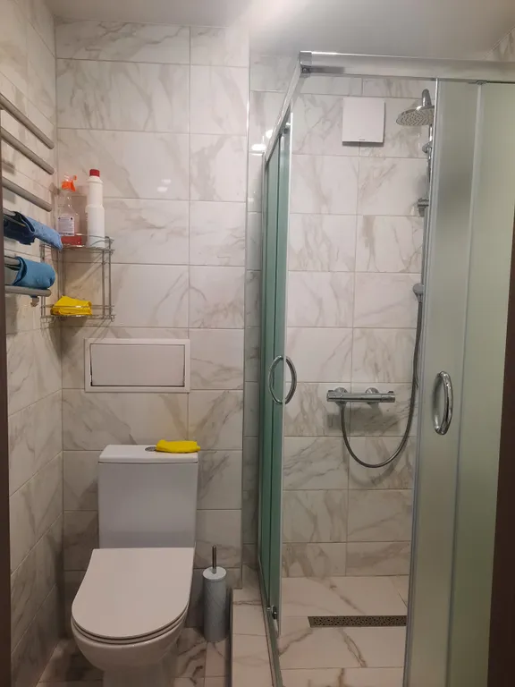 Квартира двухкомнатная на улице Еськова, 50 м², Кисловодск — ванная комната, фото 2