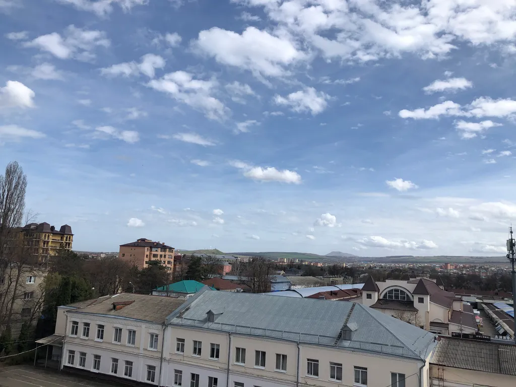 Квартира двухкомнатная на улице Луначарского, 62 м², Ессентуки — вид из окна