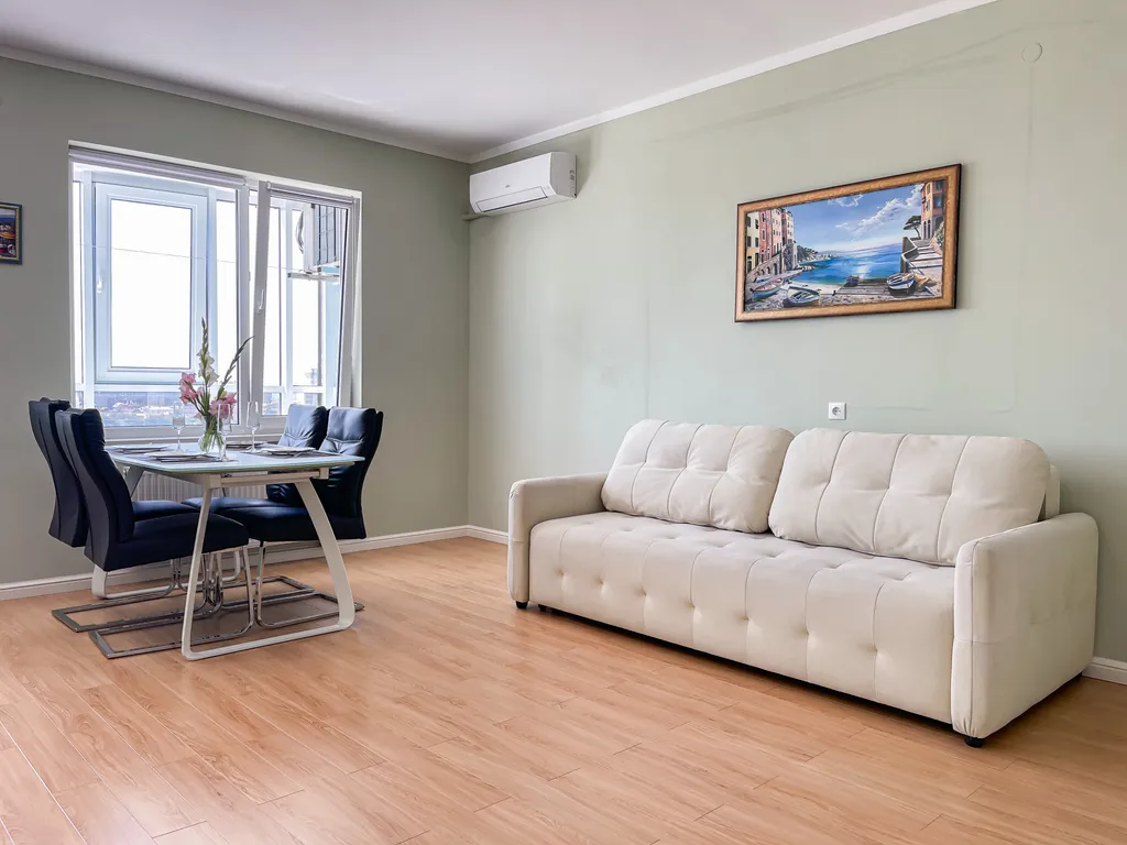 Квартира двухкомнатная на улице Крепостной, 75 м², Анапа — спальня