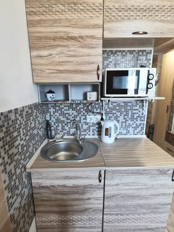 Студия однокомнатная в Фрунзенском, 16 м², Владивосток — фото 6