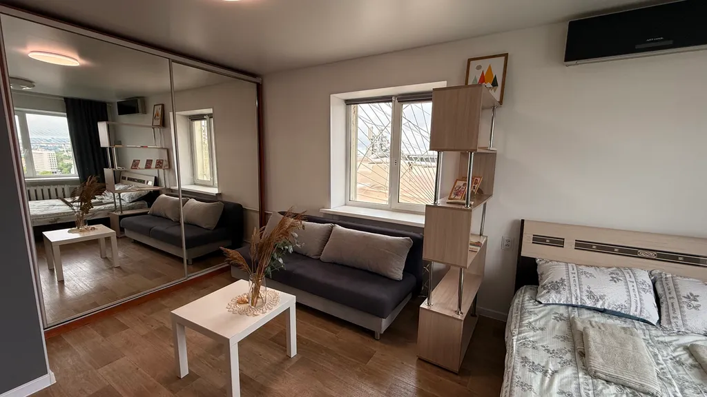 Квартира однокомнатная в Фрунзенском, 31 м², Владивосток — спальня, фото 7