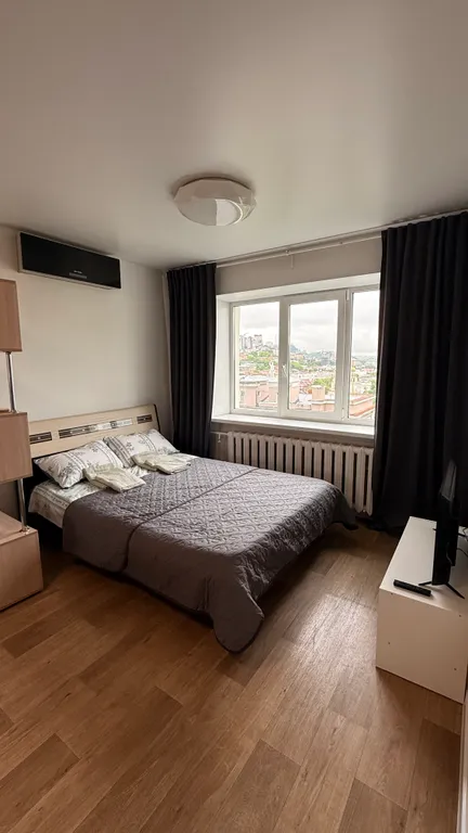 Квартира однокомнатная в Фрунзенском, 31 м², Владивосток — спальня, фото 9