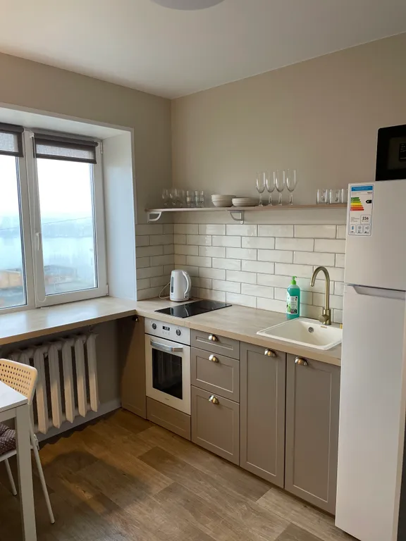 Квартира однокомнатная в Фрунзенском, 31 м², Владивосток — кухня, фото 2
