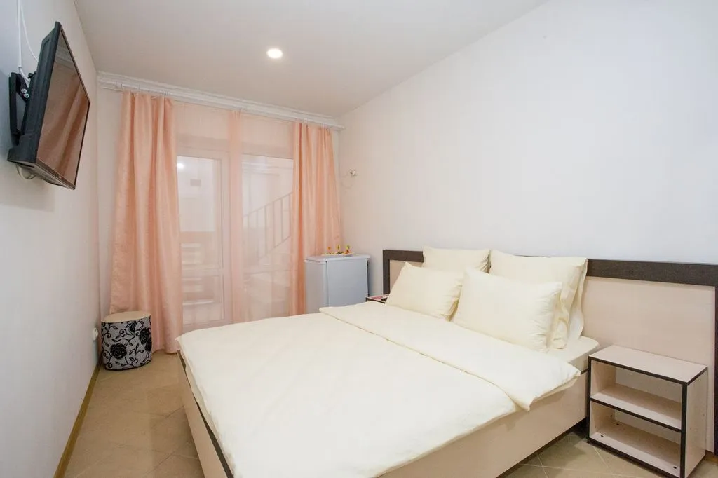 Двухместный номер с 1 кроватью комфорт — Цитрус, фото 2 из 5