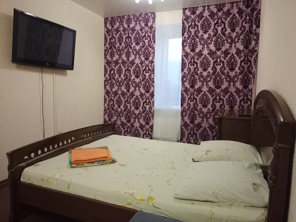 Квартира однокомнатная в Чкаловском, 38 м², Екатеринбург — спальня, фото 2