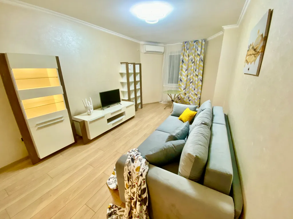 Квартира трёхкомнатная на улице Малиновского, 74 м², Ростов-на-Дону — фото 8