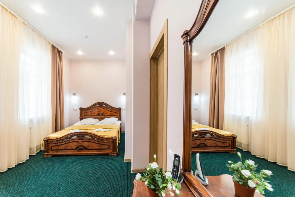 Двухместный номер с 1 кроватью люкс с джакузи во 2 корпусе