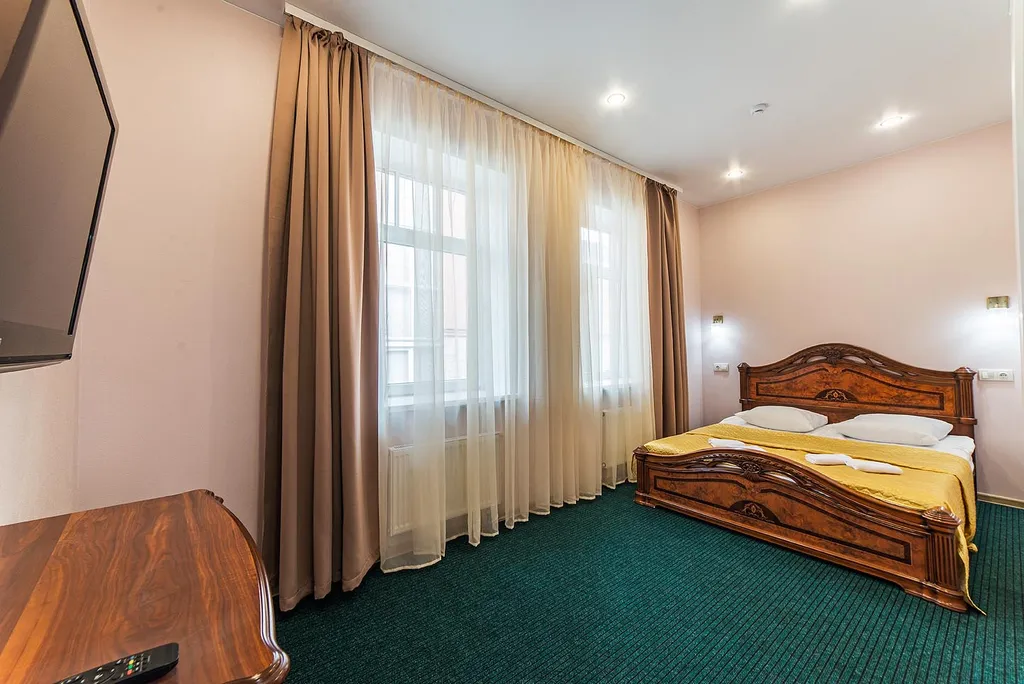 Двухместный номер с 1 кроватью люкс с джакузи во 2 корпусе