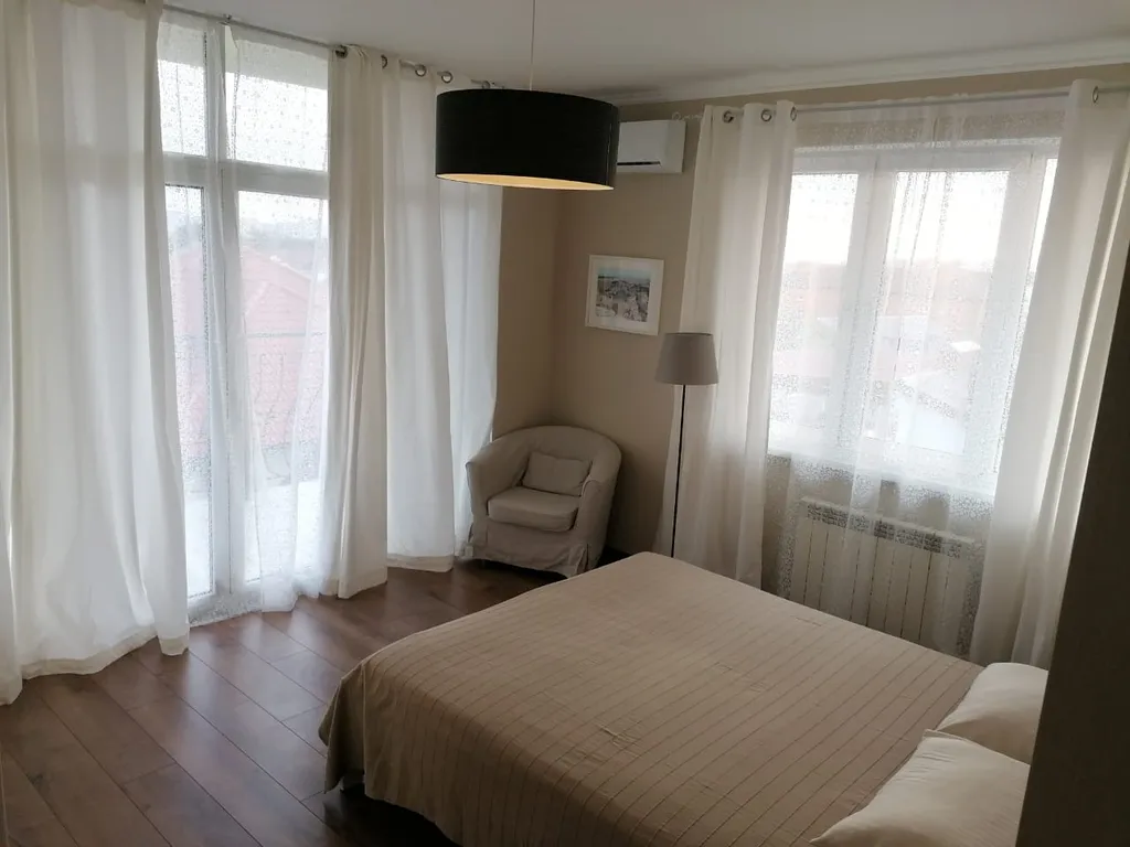 Апартаменты 4-комн на проспекте Геленджикском, 100 м² — фото 5