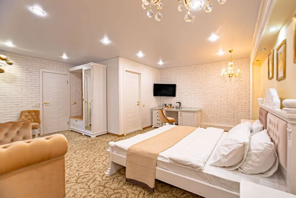 Четырёхместный номер комфорт двухместный с 1 или 2 односпальными кроватями