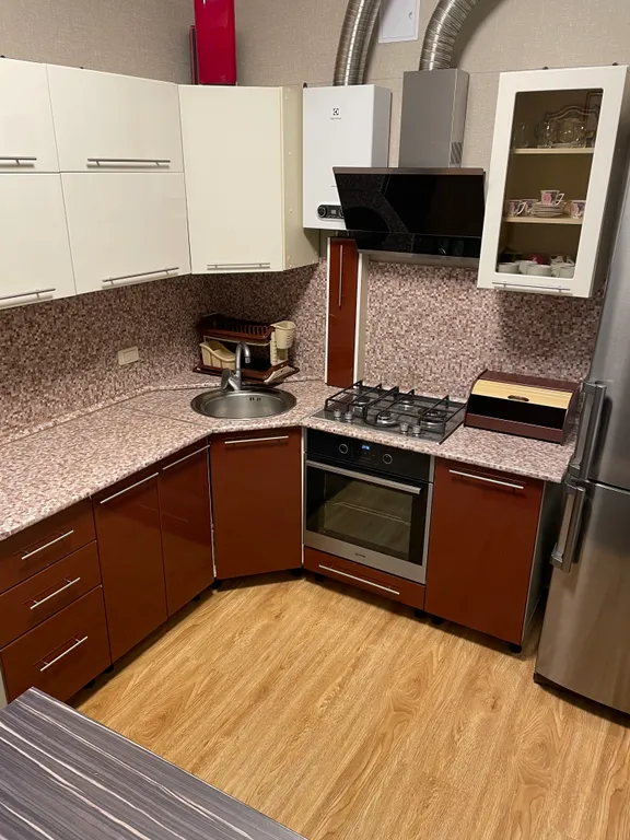 Квартира двухкомнатная на проспекте Калинина, 60 м², Пятигорск — кухня, фото 3