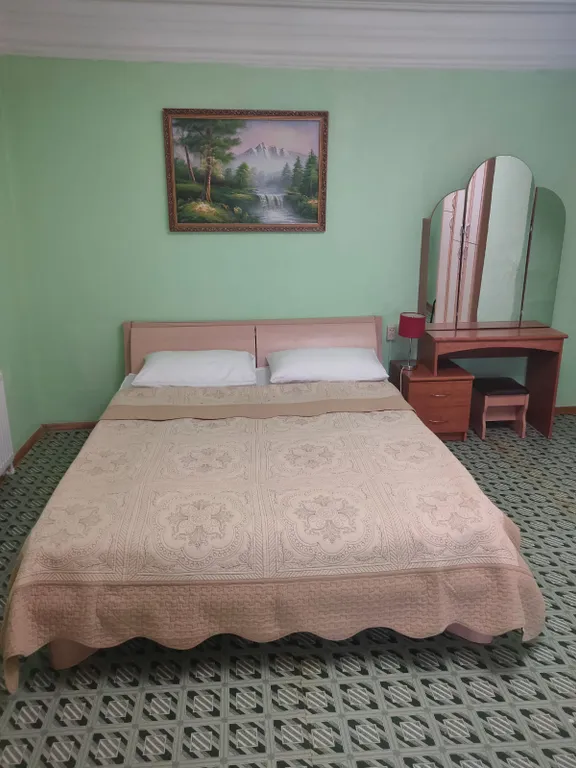 Квартира однокомнатная на улице Университетской, 40 м², Пятигорск — спальня, фото 6