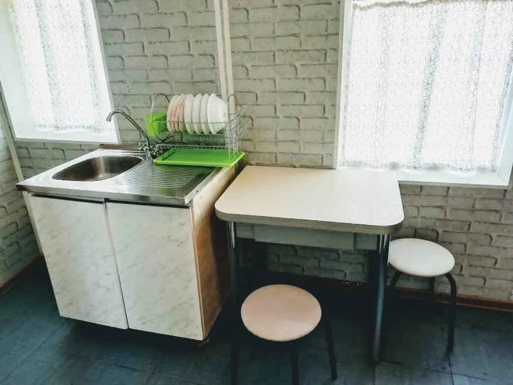 Квартира однокомнатная на улице Университетской, 40 м², Пятигорск — кухня