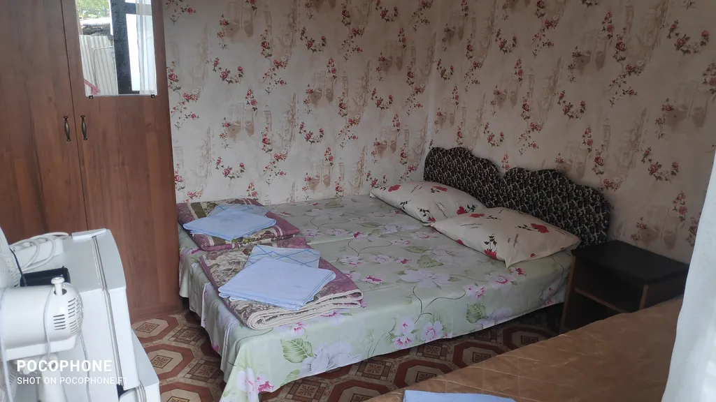 Трёхместный номер эконом — общий вид