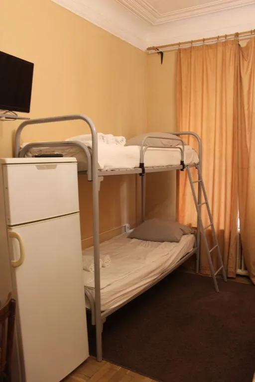 Номер с душем и туалетом в шаговой доступности от метро и вокзала — МК "Old Flat" на площади Восстания, фото 5 из 5