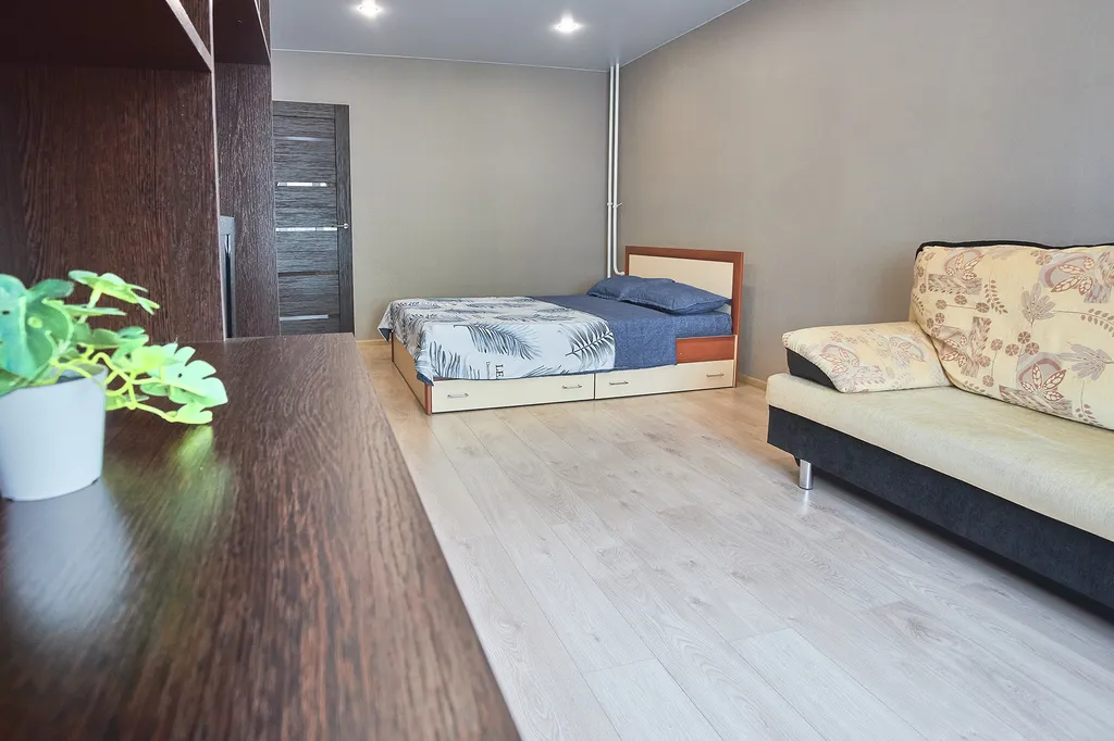 Квартира однокомнатная у метро Гагаринская, 44 м², Самара — спальня, фото 2