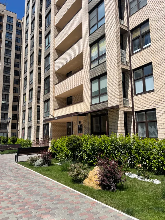 Студия однокомнатная на улице Парковой, 27 м², Анапа — двор, фото 3