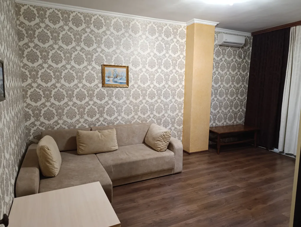 Квартира двухкомнатная в Нахимовском, 55 м², Севастополь — фото 11
