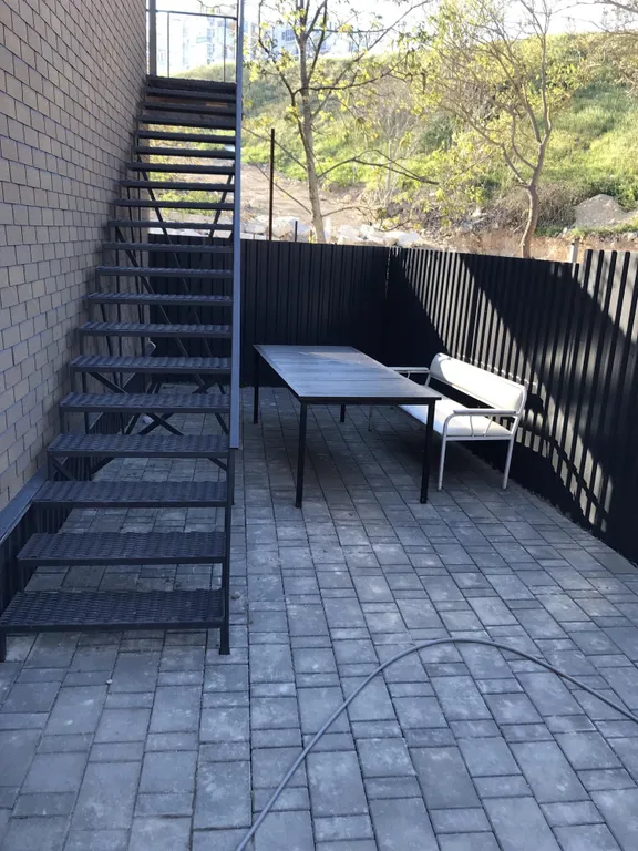 Квартира трёхкомнатная в Ленинском, 56 м², Севастополь — фото 14