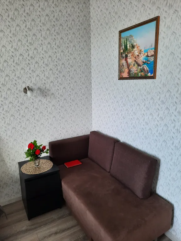 Квартира однокомнатная на улице Мире, 48 м², Геленджик — спальня, фото 3