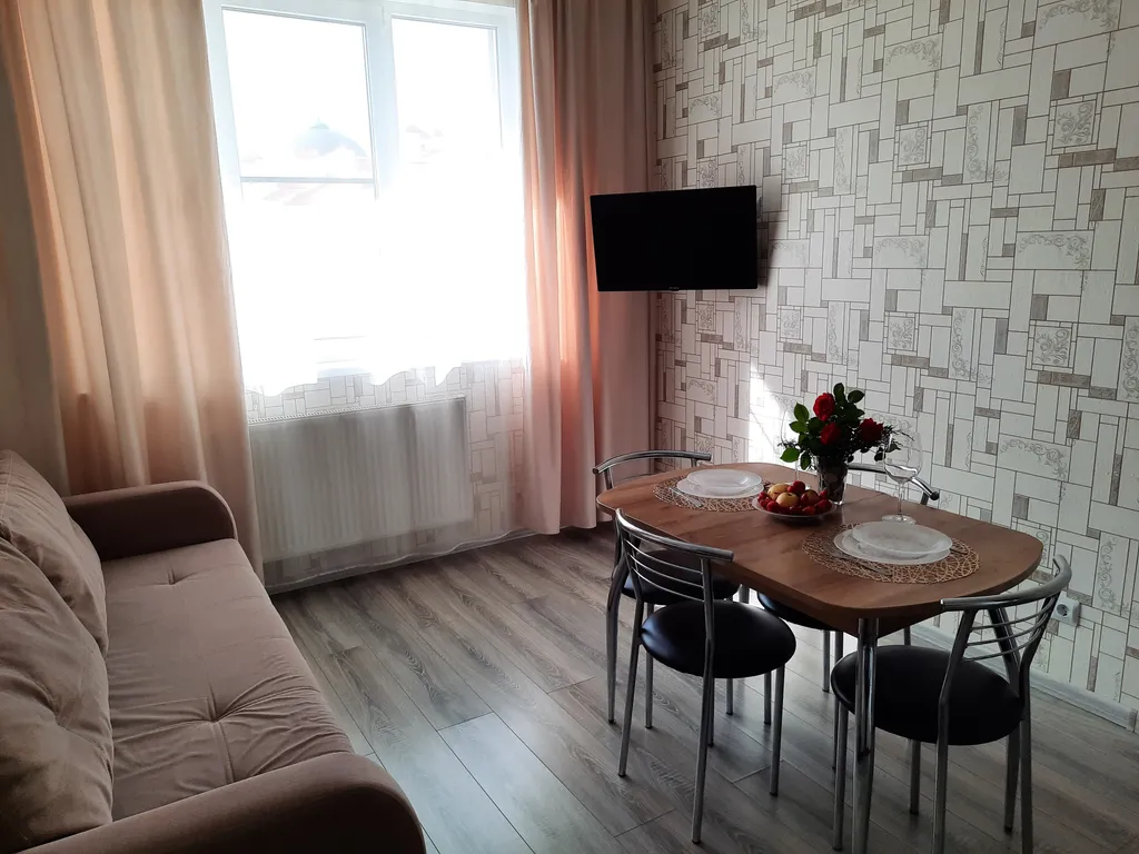 Квартира однокомнатная на улице Мире, 48 м², Геленджик — спальня, фото 6