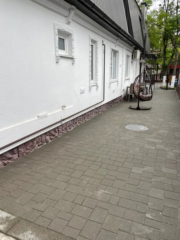 Апартаменты однокомнатные на улице Пятигорской, 35 м², Ессентуки — двор, фото 2