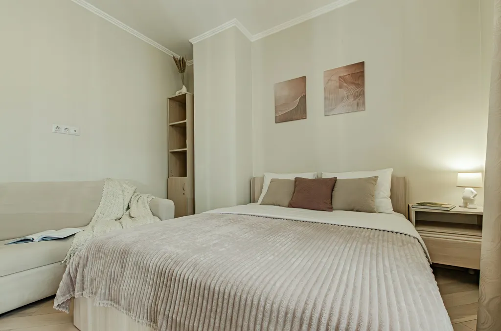 Квартира трёхкомнатная у Площади Габдуллы Тукая, в Вахитовском, 106 м², Казань — спальня