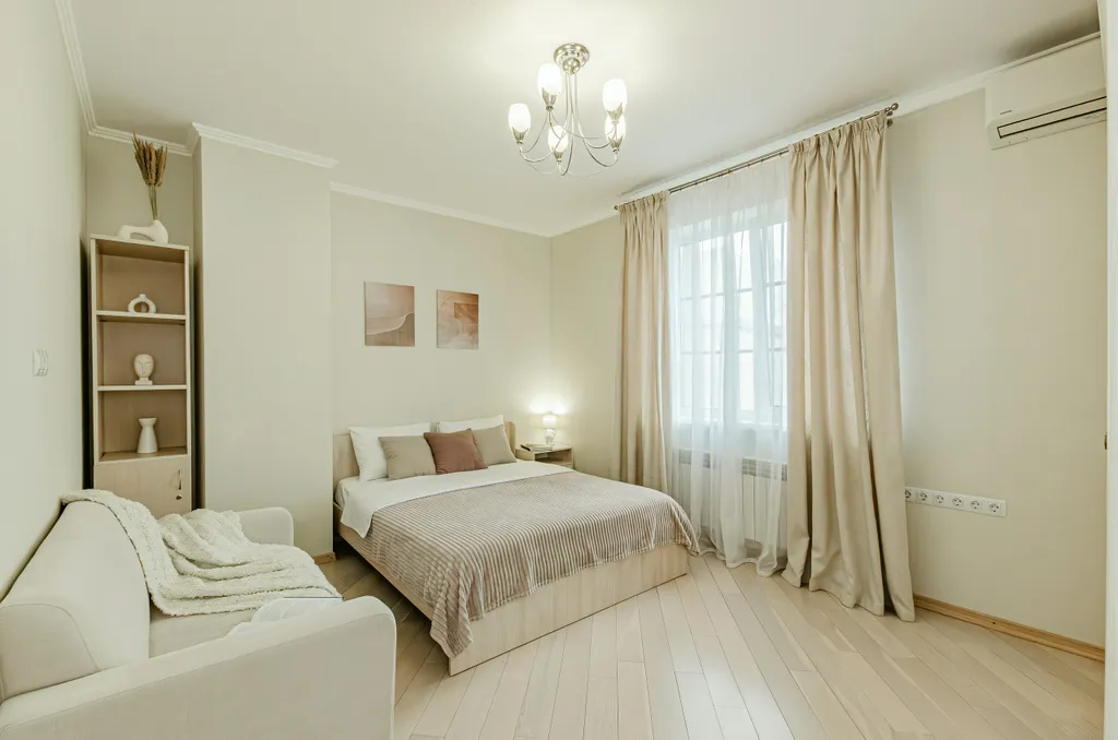 Квартира трёхкомнатная у Площади Габдуллы Тукая, в Вахитовском, 106 м², Казань — спальня, фото 4