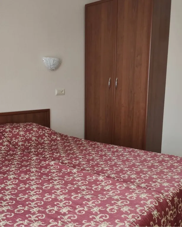 Квартира двухкомнатная в переулке Акварельном, 40 м², Геленджик — спальня, фото 3
