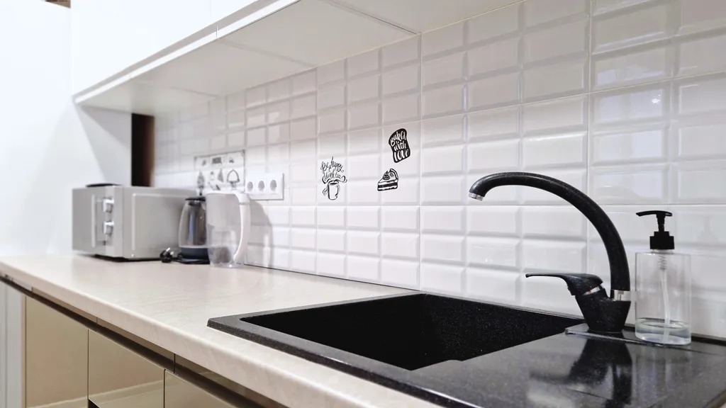 Квартира двухкомнатная на улице Ленина, 60 м², Адлер — фото 20