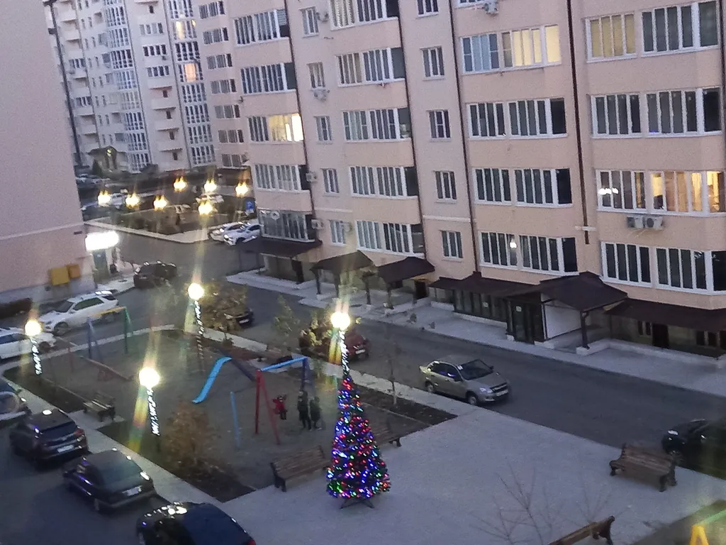 Квартира однокомнатная на улице Оранжерейной, 40 м², Пятигорск — двор, фото 2