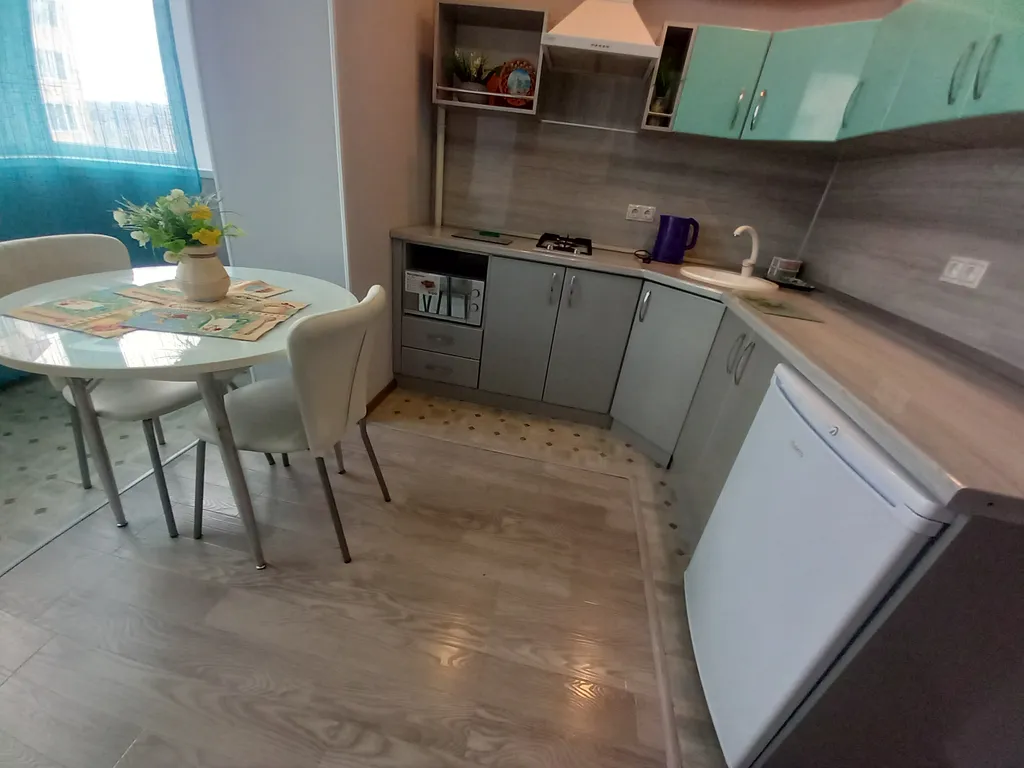 Квартира однокомнатная на улице Оранжерейной, 40 м², Пятигорск — кухня, фото 4