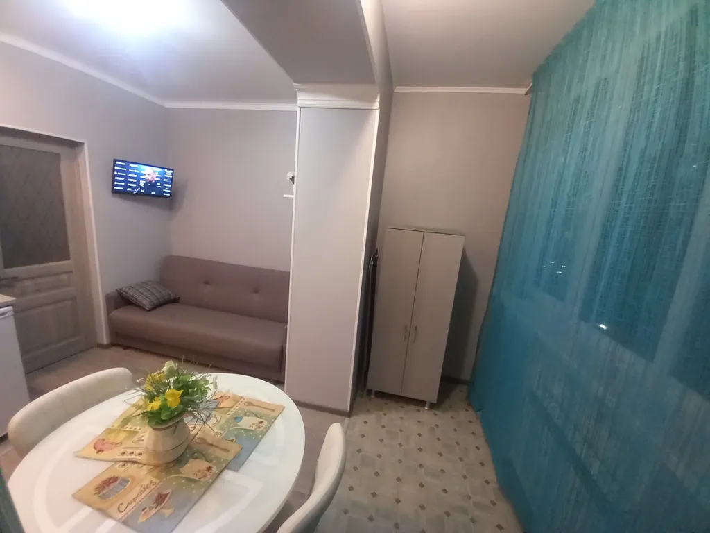 Квартира однокомнатная на улице Оранжерейной, 40 м², Пятигорск — спальня, фото 3