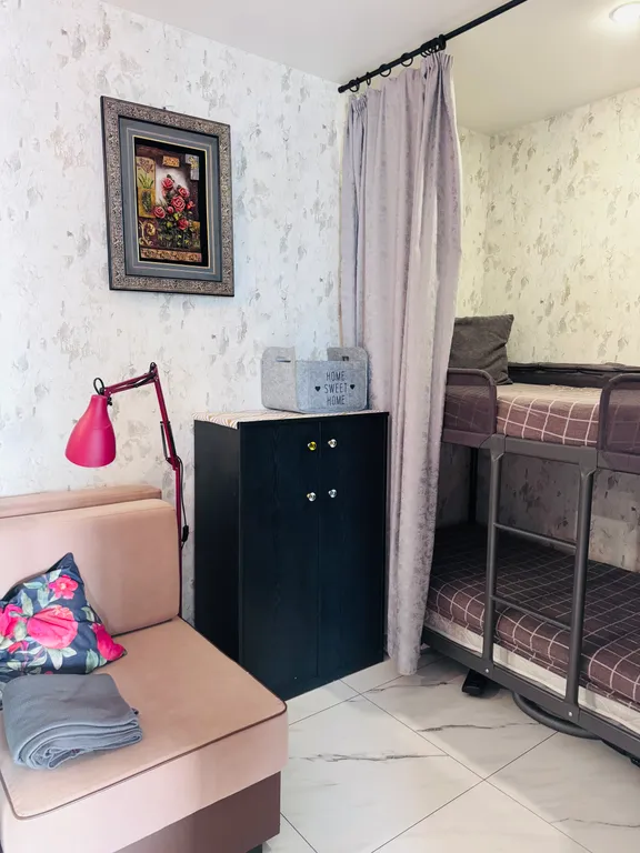 Апартаменты однокомнатные у метро Горьковская, 33 м², Нижний Новгород — спальня, фото 2