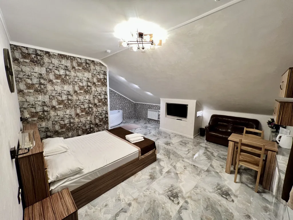 Двухместный номер с 1 кроватью люкс с джакузи