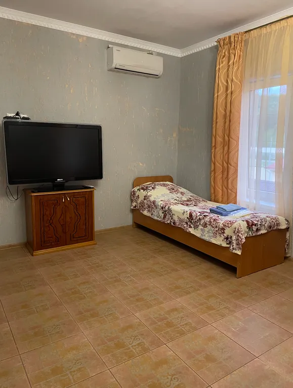 Четырёхместный номер полулюкс 4-х местный