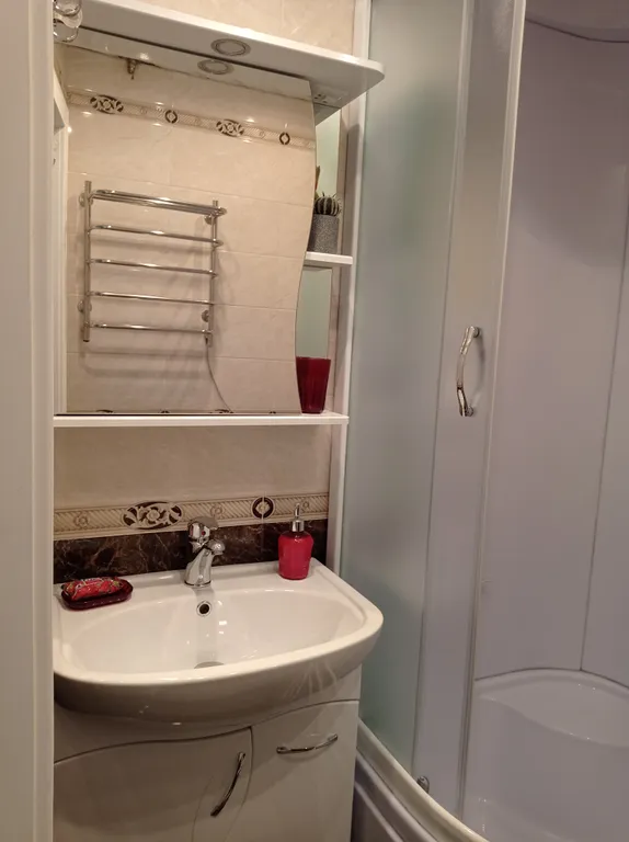 Квартира однокомнатная на улице Новороссийской, 40 м², Пятигорск — ванная комната, фото 2