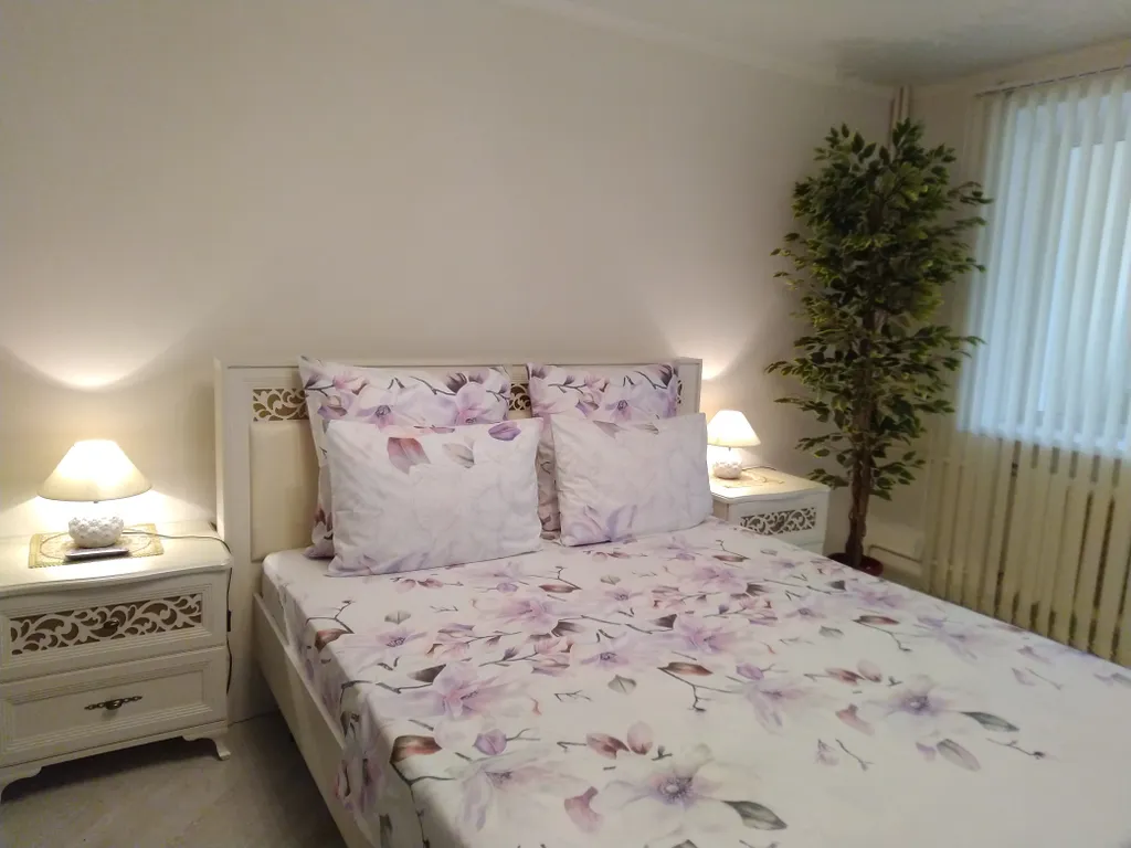 Квартира однокомнатная на улице Новороссийской, 40 м², Пятигорск — спальня, фото 5