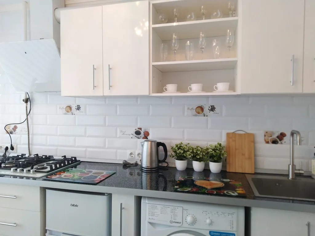 Квартира однокомнатная на улице Новороссийской, 40 м², Пятигорск — кухня, фото 2